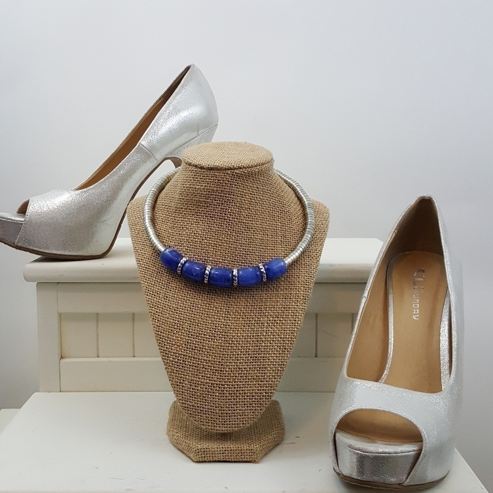 Silver/blue stone choker